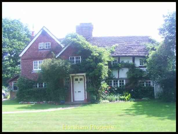 RH12 5bed House